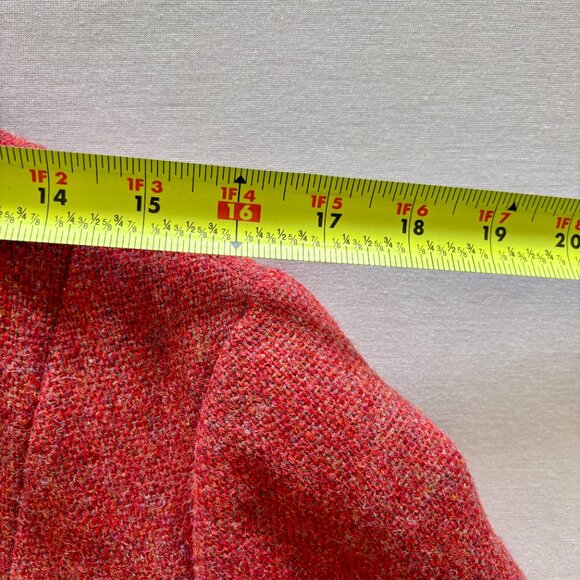 Vintage Cranberry Wool Tweed Weave Coat with Bakelite-Look Buttons Medium - Picture 12 of 16